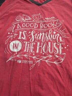A Good Book Is Sunshine In The House Raglan T-Shirt 3XL